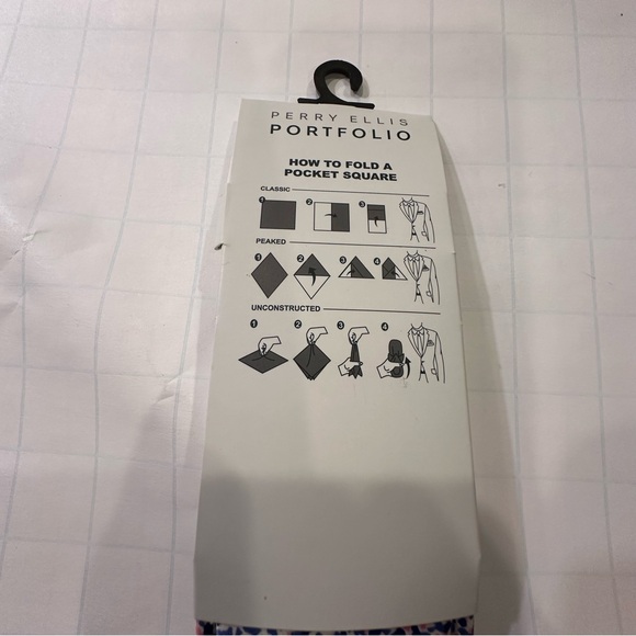 PERRY ELLIS PORTFOLIO Necktie & Pocket Square Set - Picture 5 of 6